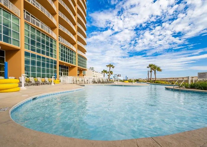Phoenix Gulf Towers 706 Apartment